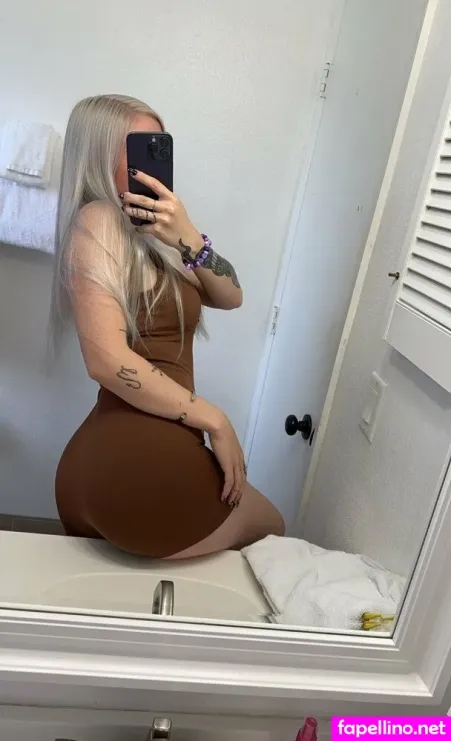 Laurenb420 OnlyFans Thumbnail #DPvYzkbey5