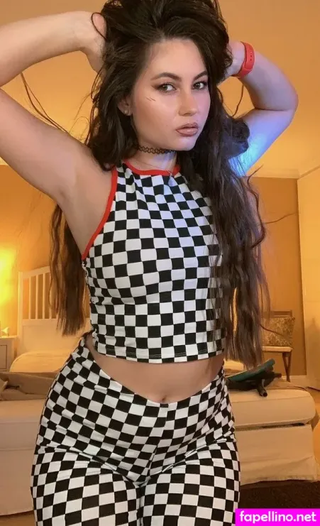 Laurenbritefree 1 OnlyFans Thumbnail #uXE1iKQrQ0