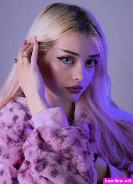 Laurenburch OnlyFans Thumbnail #r67JPDcFap