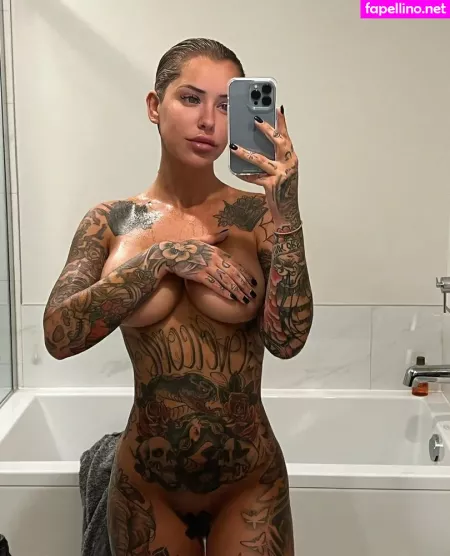 Laurence Berdard OnlyFans Thumbnail #AAGMHHbeiw