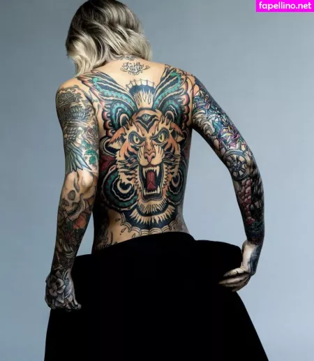 Laurence Berdard OnlyFans Thumbnail #s1CHrWNwX7