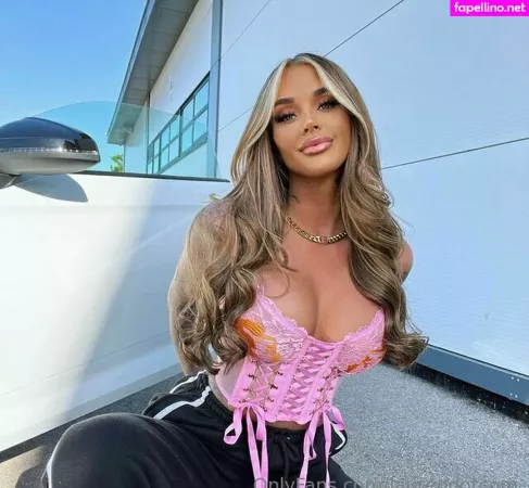 Laurendotcom OnlyFans Thumbnail #by24KVxCoV