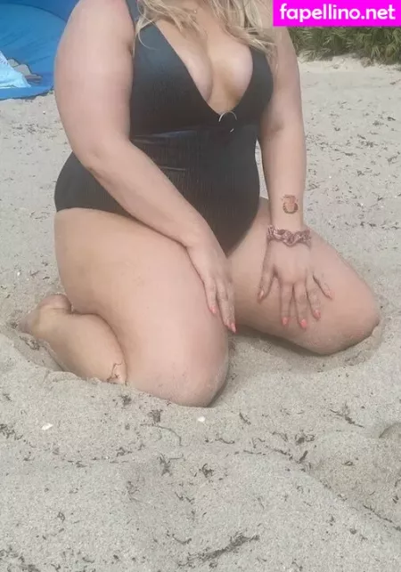 Laurenmarie03 OnlyFans Thumbnail #BKVTPES3bg
