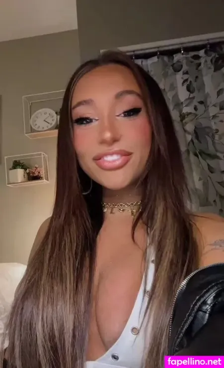 Laurenmarino77 OnlyFans Thumbnail #MMbCjb7PiN