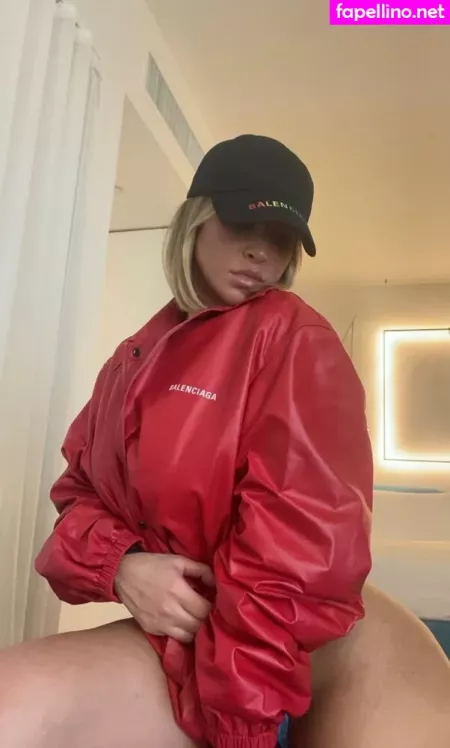 Laurenpisciotta OnlyFans Thumbnail #m4vcsRmHy4