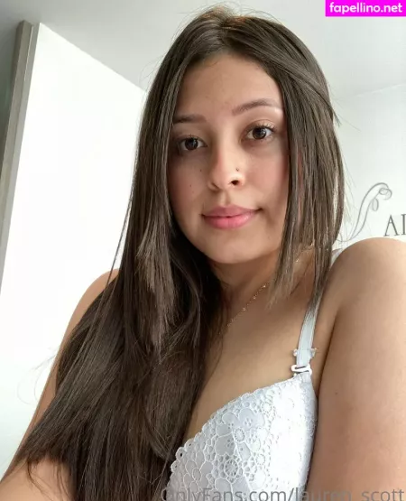 Laurenscottfree OnlyFans Thumbnail #IVH8fmU85q