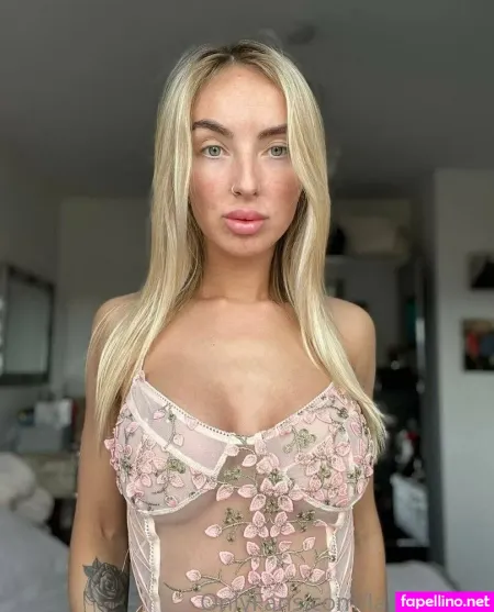 Laurenskyx OnlyFans Thumbnail #iBRlGhMyjW