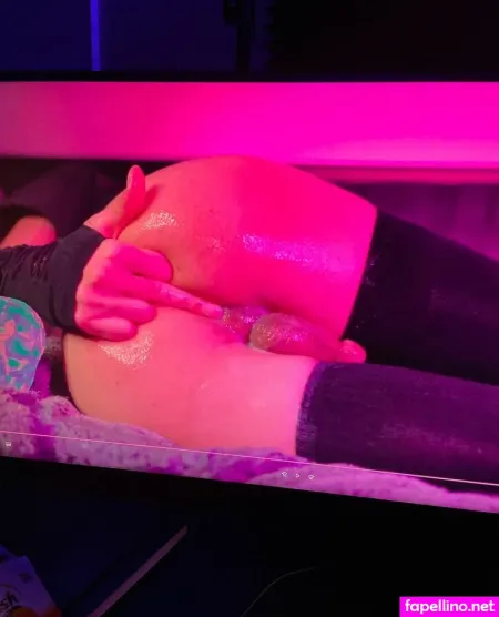 Laurenthetrap OnlyFans Thumbnail #O0CuNjukTl