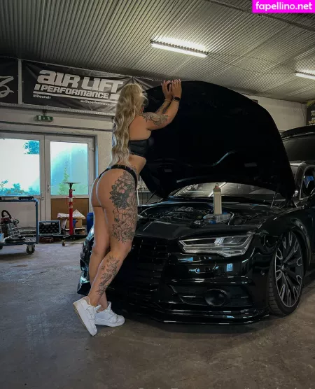 Lauri Air4 OnlyFans Thumbnail #5cwZlpptib