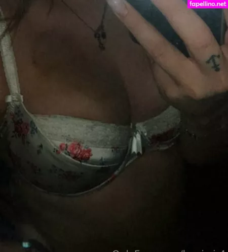 Lauri Air4 OnlyFans Thumbnail #M2RV4tVDDL