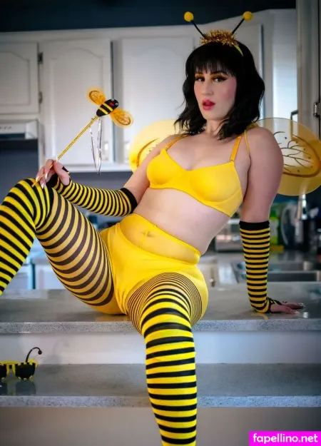 Laurie Gamelin OnlyFans Thumbnail #4pVXrXMtZr