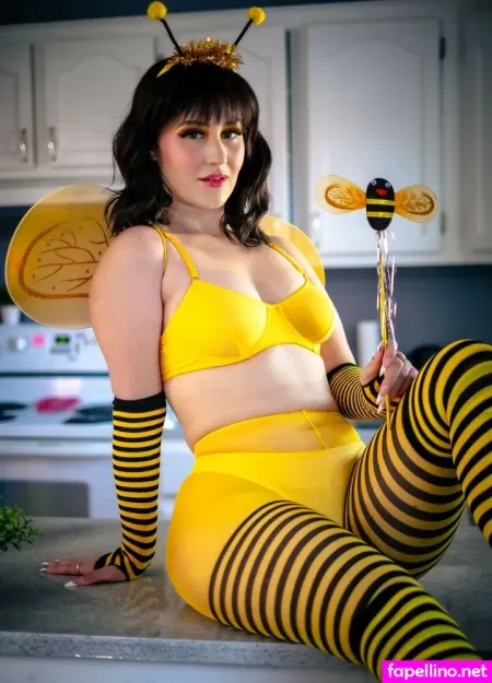 Laurie Gamelin OnlyFans Thumbnail #hmuF4otu0L