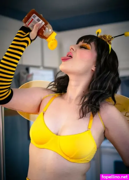 Laurie Gamelin OnlyFans Thumbnail #xFgZ2uYVsv