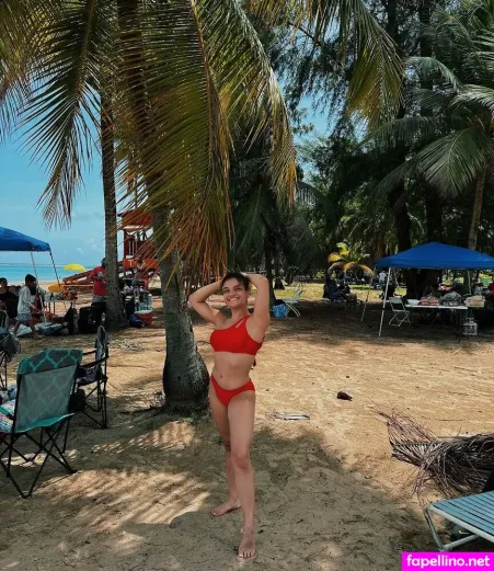 Laurie Hernandez OnlyFans Thumbnail #EjMU1WWGAX