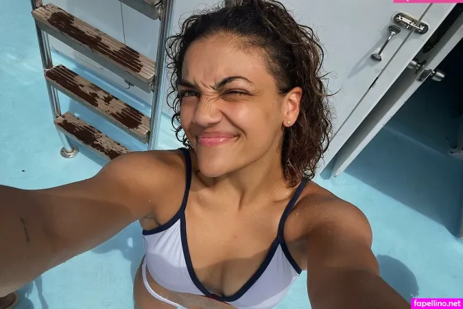 Laurie Hernandez OnlyFans Thumbnail #mGSgzUXkgk