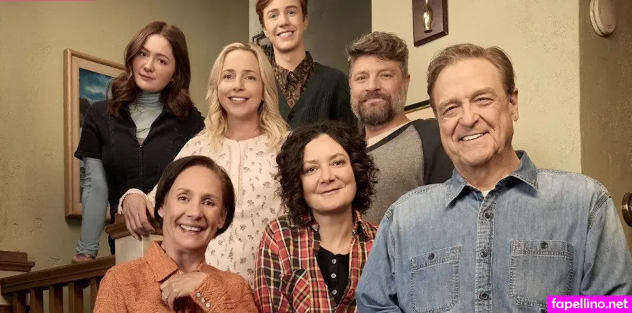 Laurie Metcalf OnlyFans Thumbnail #EQ8OPir7Y3