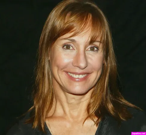 Laurie Metcalf OnlyFans Thumbnail #Ig2emeVyZO