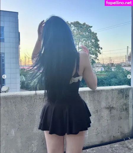 Laurinchhhe OnlyFans Thumbnail #DwCGVw9iTK