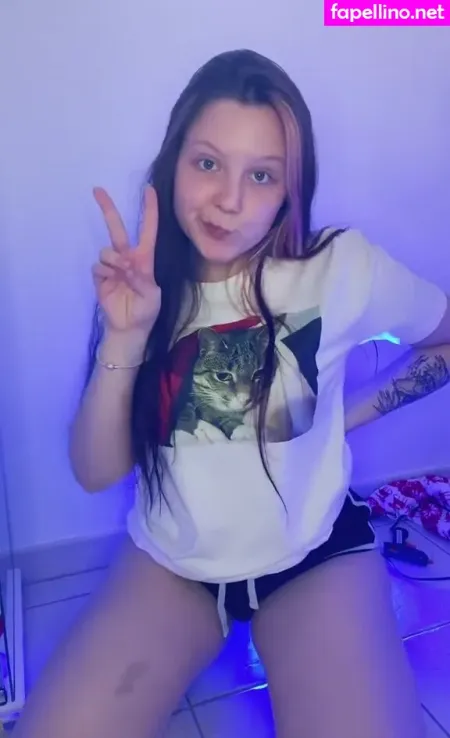 Laurinchhhe OnlyFans Thumbnail #NxMlM680t5