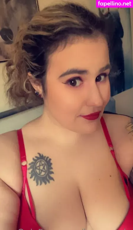 Laurxmarie OnlyFans Thumbnail #b0kn9rNEM2