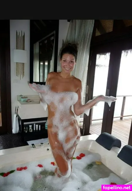 Laury Thilleman OnlyFans Thumbnail #MTbr903IES