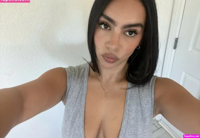 Laurynssophia OnlyFans Thumbnail #tizAoX8Tco