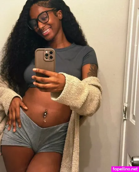 Lauryntierre OnlyFans Thumbnail #ZDMZFhLZnu