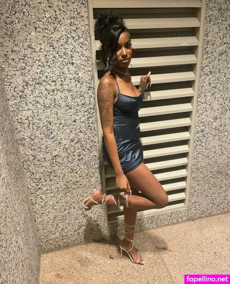 Lauryntierre OnlyFans Thumbnail #ZgwWiVq5Uc