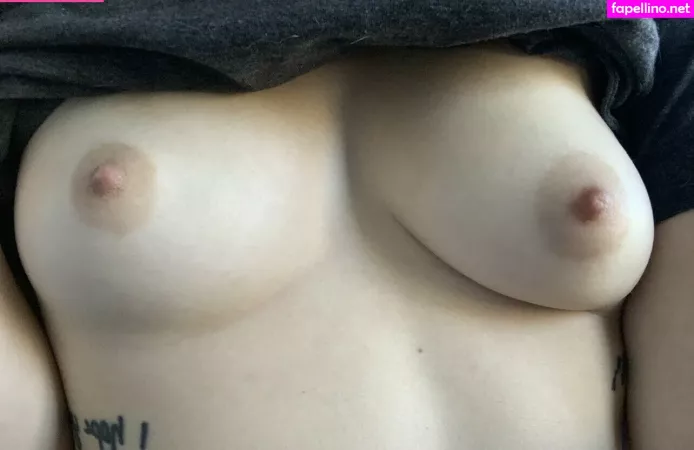 Lauuu OnlyFans Thumbnail #50CnGliCIK