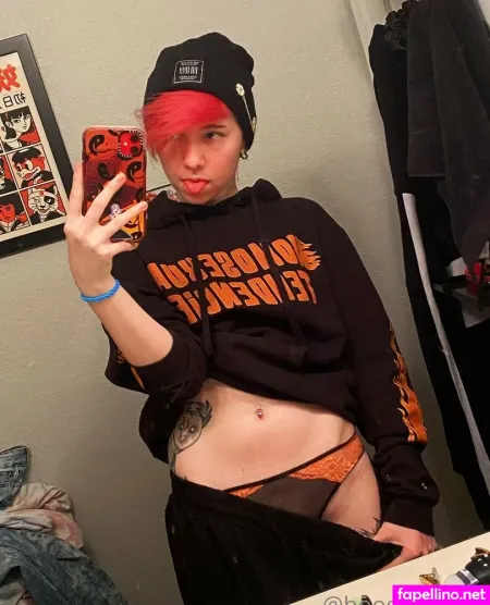 Lav3ndersmok3 OnlyFans Thumbnail #64FMlyBlQT
