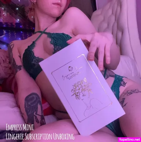 Lav3ndersmok3 OnlyFans Thumbnail #QjW9DO6uSN