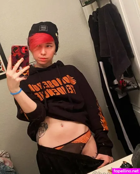 Lav3ndersmok3 OnlyFans Thumbnail #RxNqX3Dnoa