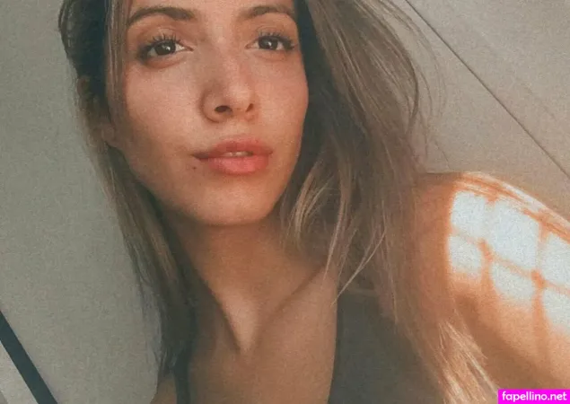 Lavalerialopez OnlyFans Thumbnail #qDk6QhTKcW