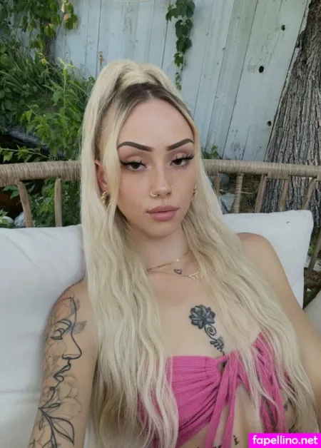 Laveenalove OnlyFans Thumbnail #ndK4zjMXWc