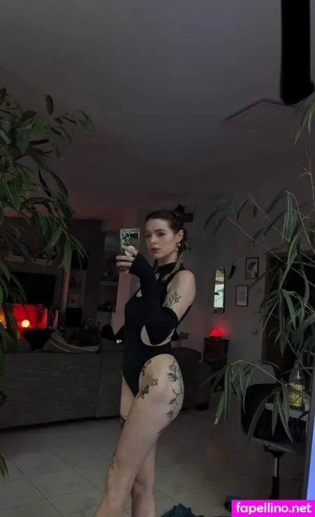 Lavendeltreppe OnlyFans Thumbnail #T2UlqDpW9N