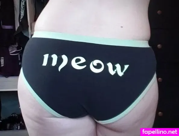 Lavender Cat OnlyFans Thumbnail #G6OjSun8BV