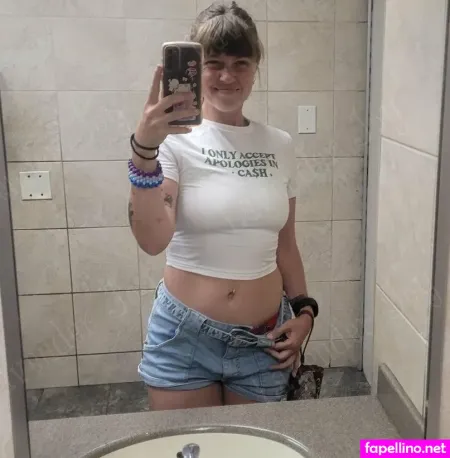 Lavender Joy OnlyFans Thumbnail #p4wGUv3dwx