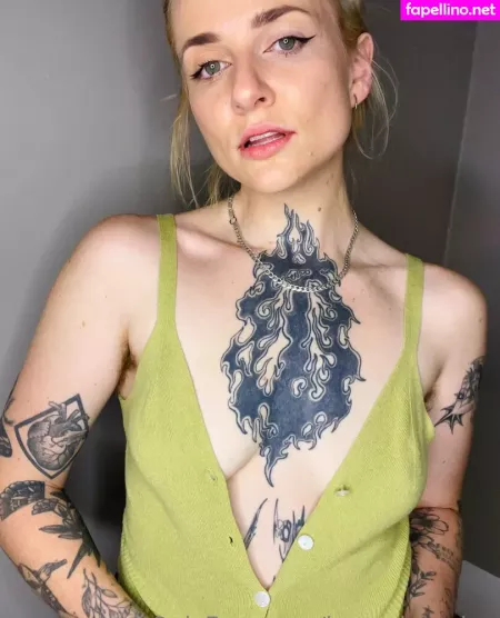 Lavenderquinn OnlyFans Thumbnail #GFShl7l3mz