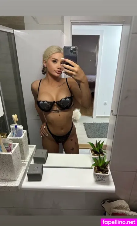 Lavidaalocaaa OnlyFans Thumbnail #TA3xymhAQv