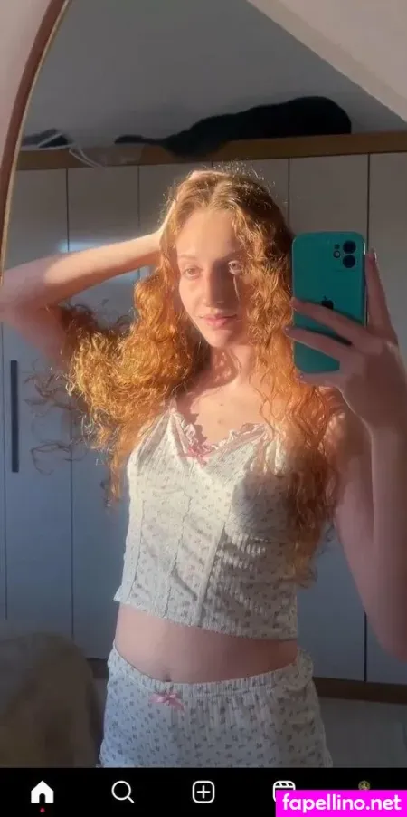 Lavinia Tiburski 1 OnlyFans Thumbnail #G579AE6gVB