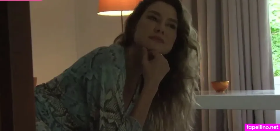 Lavinia Vlasak OnlyFans Thumbnail #QUiohMvHSp