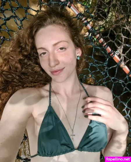 Laviniatiburski OnlyFans Thumbnail #R8PZ5zCLdU