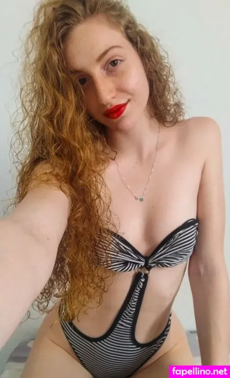 Laviniatiburski OnlyFans Thumbnail #TjJ8TUurGA