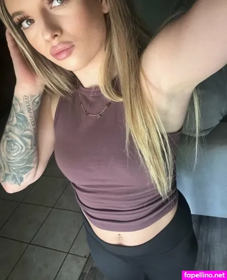 Layaubreyfans OnlyFans Thumbnail #u03KvSy3SG