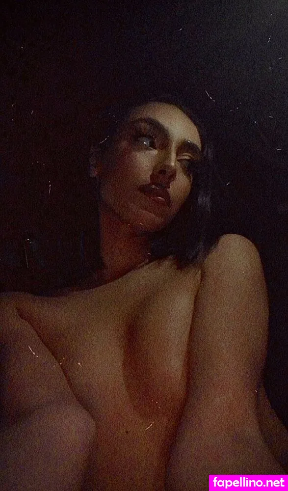laydinaax88, laydinaxx_ Nude Leaked OnlyFans Photo #0wL6WRoPF5