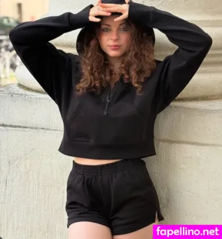 Layla 2 OnlyFans Thumbnail #APsowJtLSo