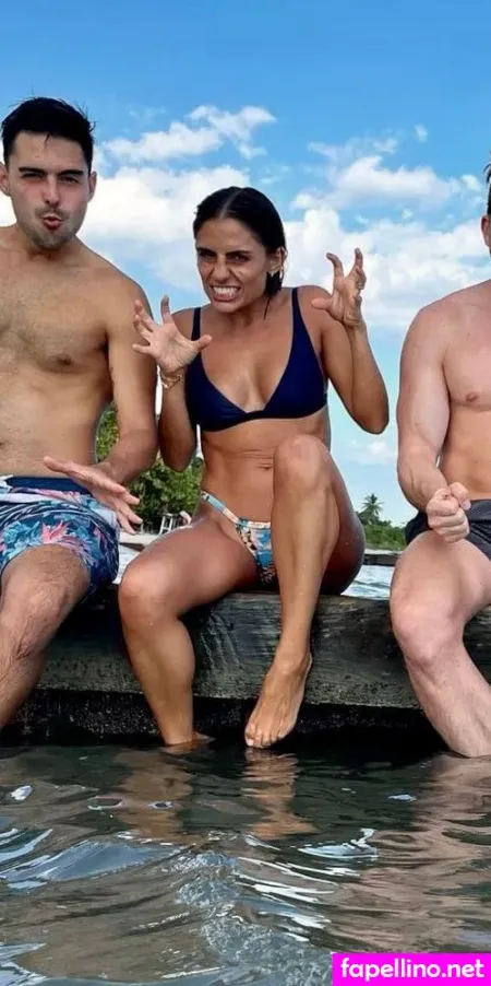 Layla Anna Lee OnlyFans Thumbnail #ncbvsJmPY3