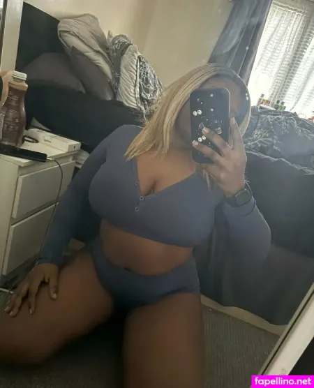 Layla Curves Free Main Profile Photo