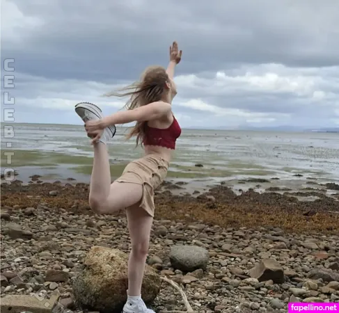 Layla Dalton OnlyFans Thumbnail #paH9BskrOk