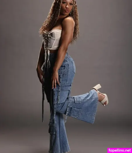 Layla Diggs OnlyFans Thumbnail #QHuD2OuISz